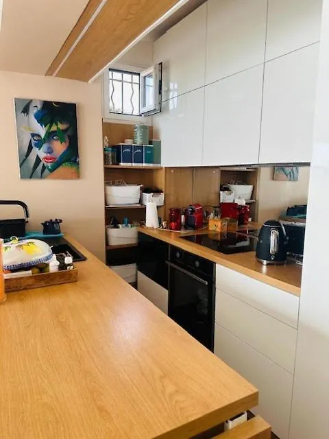 Appartement Face Mer Proche Palais Cannes 0*,  France