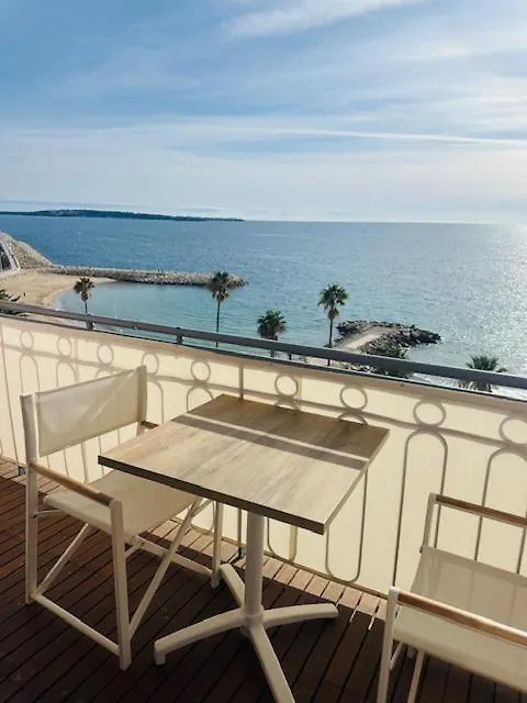 Appartement Face Mer Proche Palais Cannes Apartment
